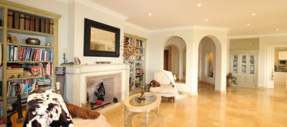 4 bedrooms Villa in Cadiz, Spain No. 135866 8