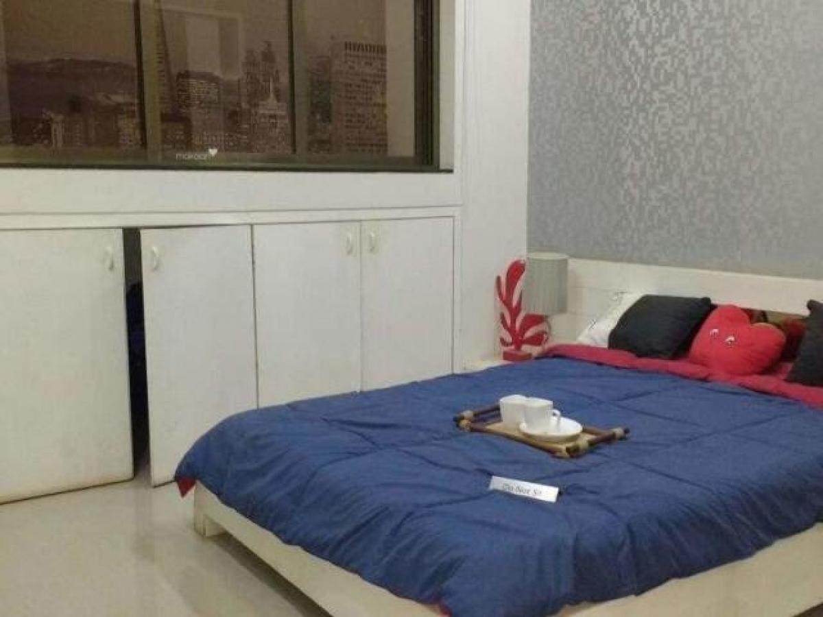 2 bedrooms House in Mumbai, India No. 62190