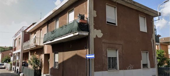 4-salle Appartement à Nova Milanese, Italy No. 8240 3