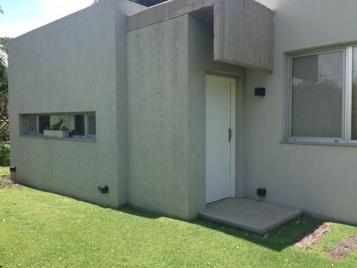 Estudio en Cañuelas, Argentina No. 11923