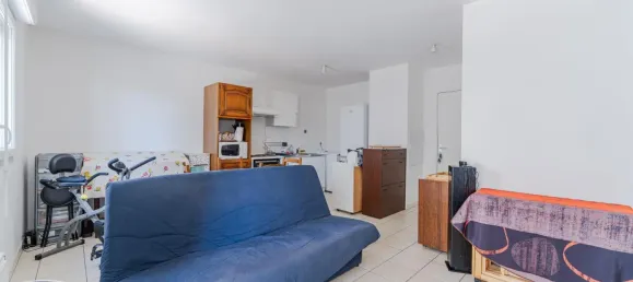 Apartamento de 3 habitaciónes en Tours, France No. 352910 2