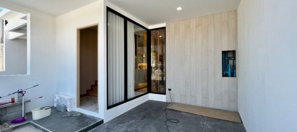 8 bedrooms Villa in Pattaya, Thailand No. 12184 5