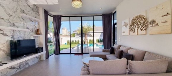 4 bedrooms Cafe / restaurant in Hua Hin, Thailand No. 6932 7