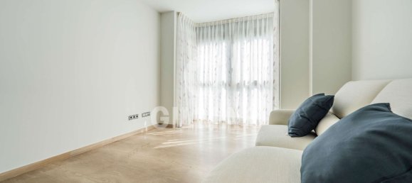 Квартира с 3 спальнями в Мадрид, Испания № 143294 2