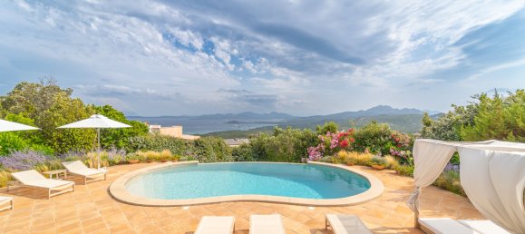 6 bedrooms Villa in Arzachena, Italy No. 60265 2