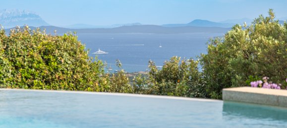 6 bedrooms Villa in Arzachena, Italy No. 60265 5