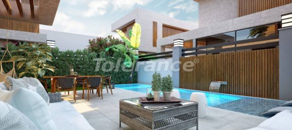 Villa de 5+1 en Kusadasi, Turkey No. 16993 3