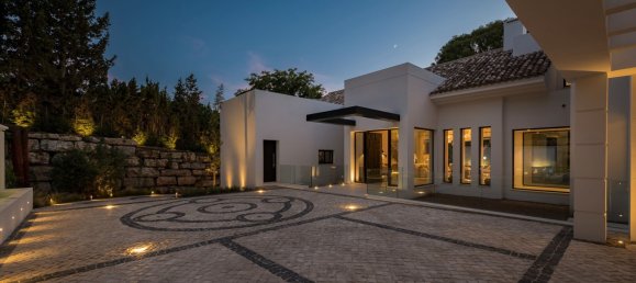 Дом с 5 спальнями в Эстепона, Испания № 33382 6