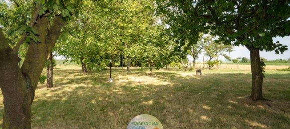 4 bedrooms Villa in Tresignana, Italy No. 328234 2