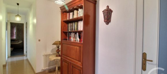 6 Schlafzimmer Doppelhaus in Vendome, France, Nr. 76359 11