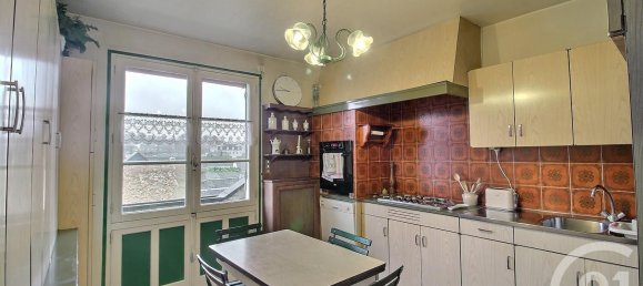 6 Schlafzimmer Doppelhaus in Vendome, France, Nr. 76359 8