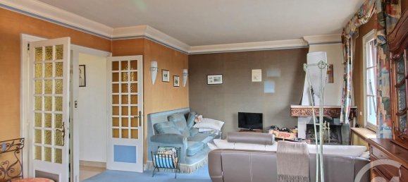 6 Schlafzimmer Doppelhaus in Vendome, France, Nr. 76359 3