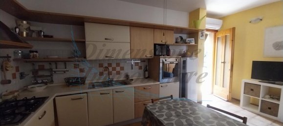 3-salle Appartement à Rosignano Marittimo, Italy No. 156114 4
