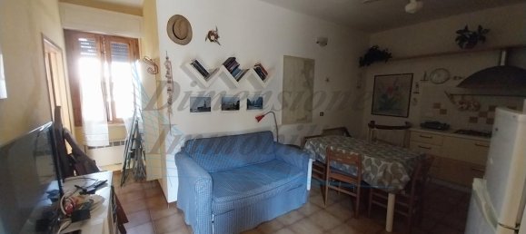 3-salle Appartement à Rosignano Marittimo, Italy No. 156114 3