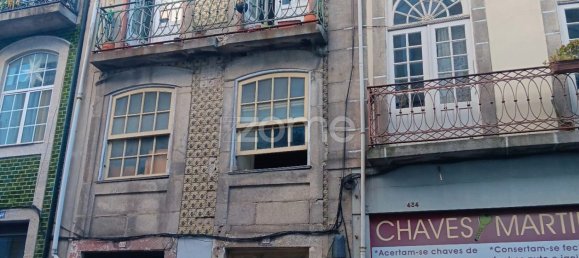 4 bedrooms House in Porto, Portugal No. 199168 10