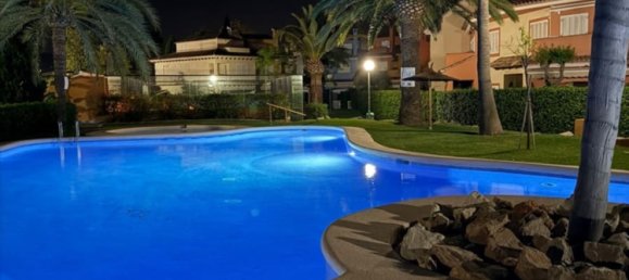 4 Schlafzimmer Doppelhaus in Denia, Spain, Nr. 156696 14