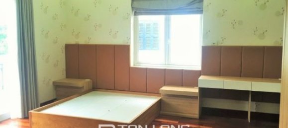 4 Schlafzimmer Villa in Long Bien, Vietnam, Nr. 3556 9