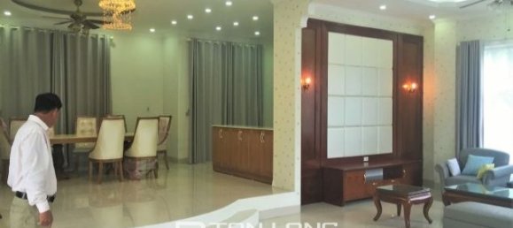 4 Schlafzimmer Villa in Long Bien, Vietnam, Nr. 3556 4