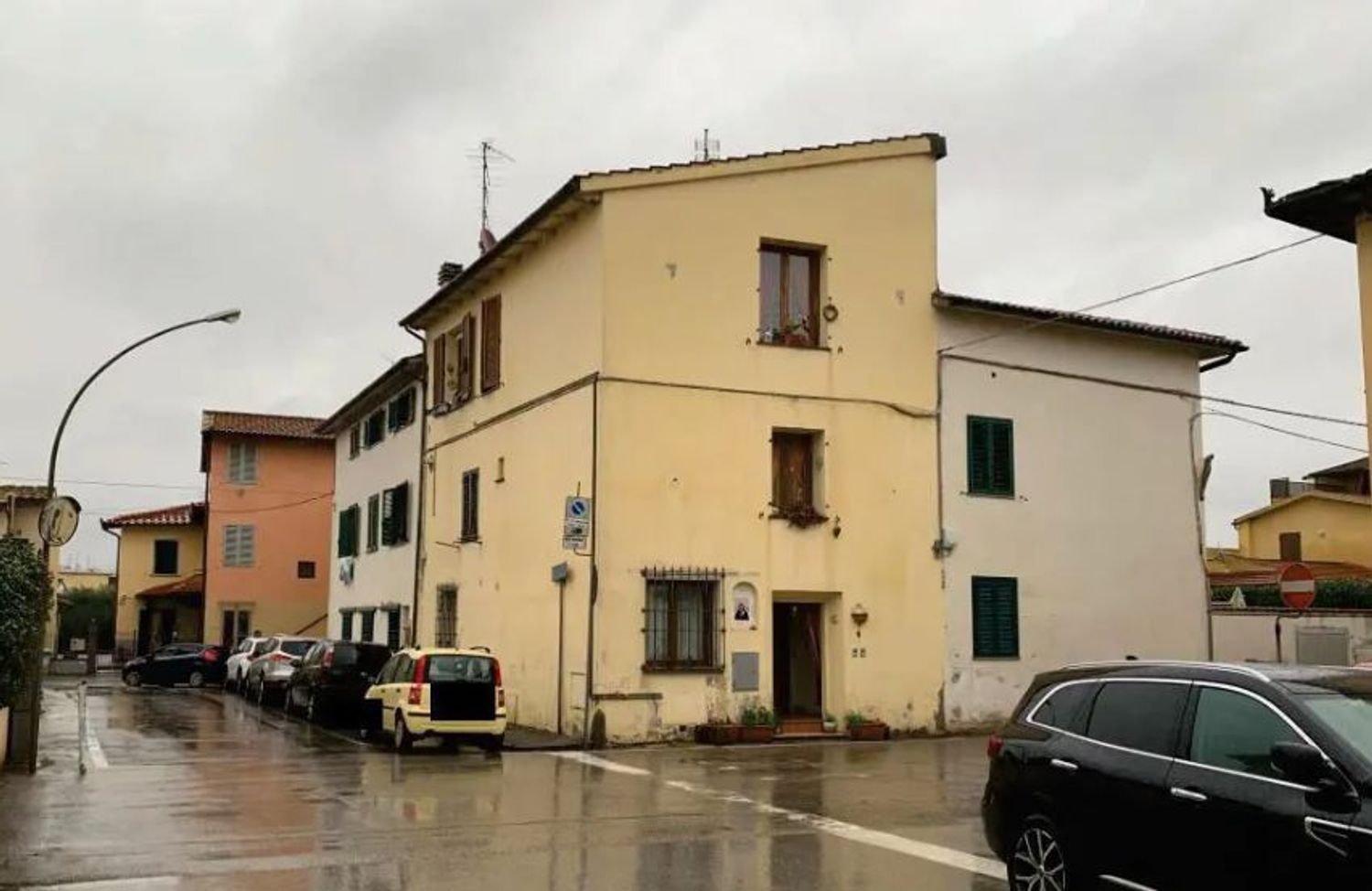 4 rooms House in Signa, Italy No. 186790