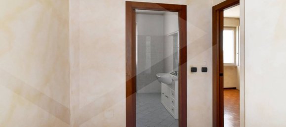 Apartamento de 3 divisões em Busto Arsizio, Italy N.º 17147 15