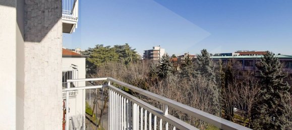 Apartamento de 3 divisões em Busto Arsizio, Italy N.º 17147 8