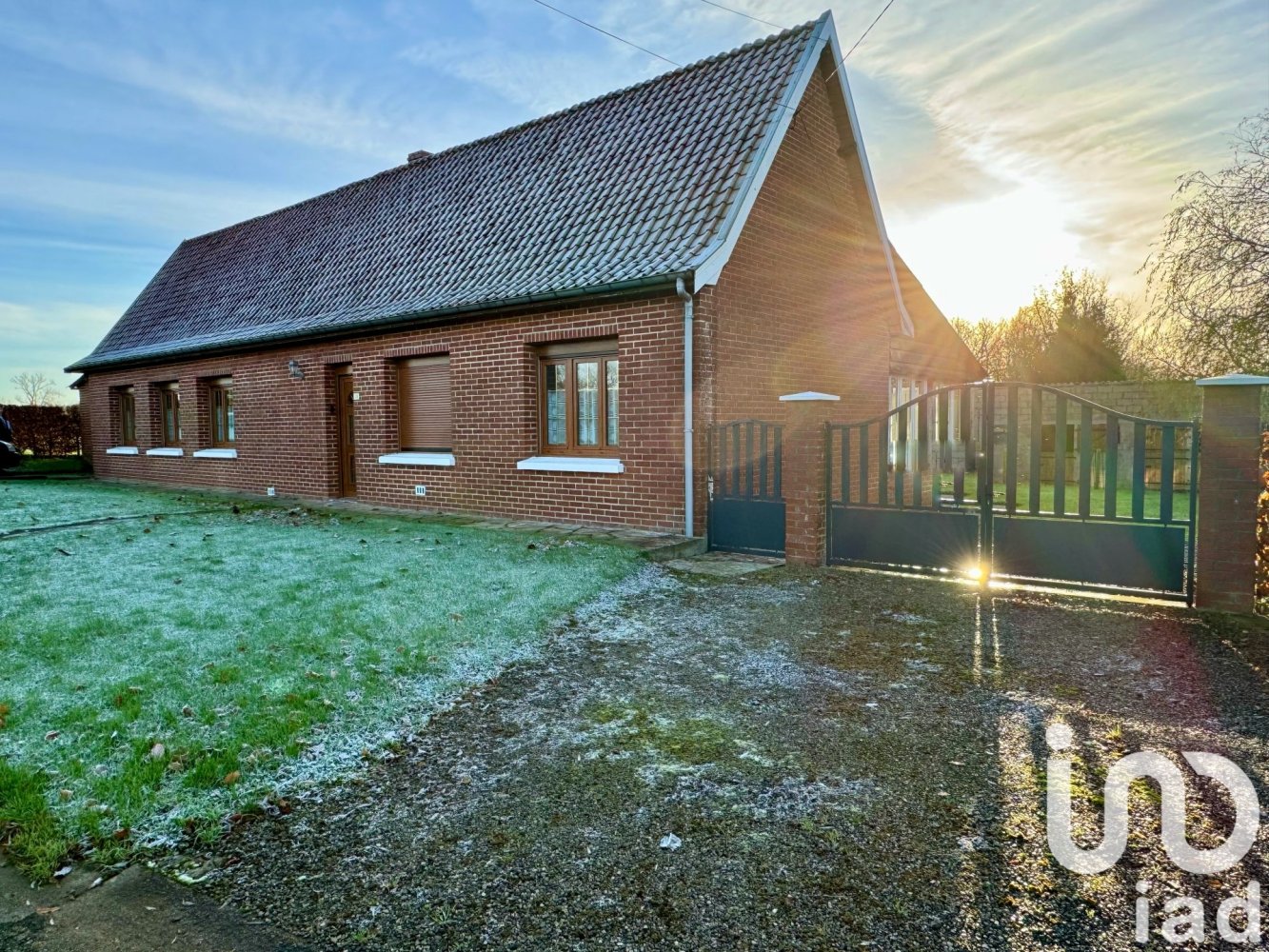 Дом с 5 спальнями в Планк, Франция № 48140