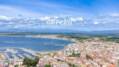 5 bedrooms House in Roses, Spain No. 265478