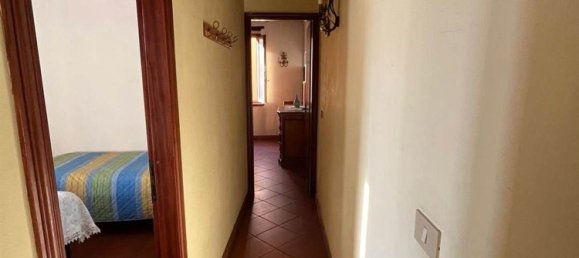 6 rooms Apartment in Lucca, Italy No. 10904 13