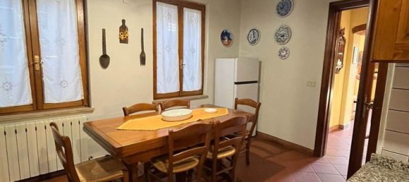 6 rooms Apartment in Lucca, Italy No. 10904 16