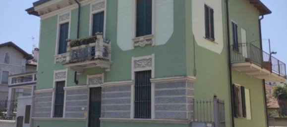 5 rooms Building in Pavia, Italy No. 211465 10