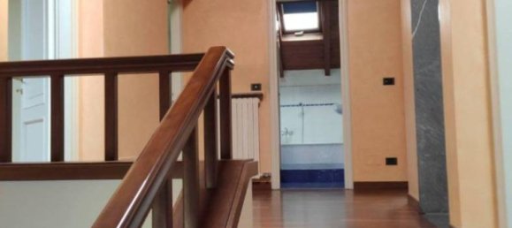 5 rooms Building in Pavia, Italy No. 211465 8