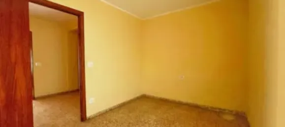 4 bedrooms Apartment in Mislata, Spain No. 175503 12