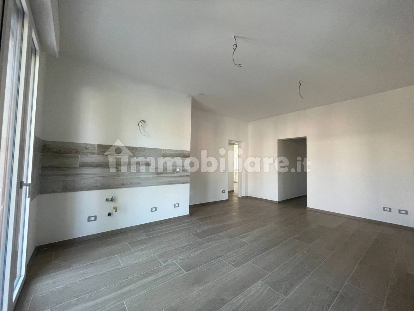 Apartamento T3 em Reggio Emilia, Italy N.º 300948