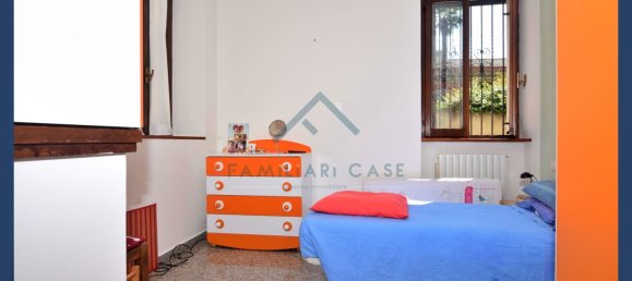 6-Zimmer Haus in Carnago, Italy, Nr. 301098 9