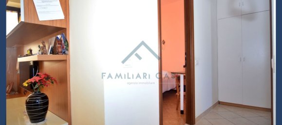 6-Zimmer Haus in Carnago, Italy, Nr. 301098 12
