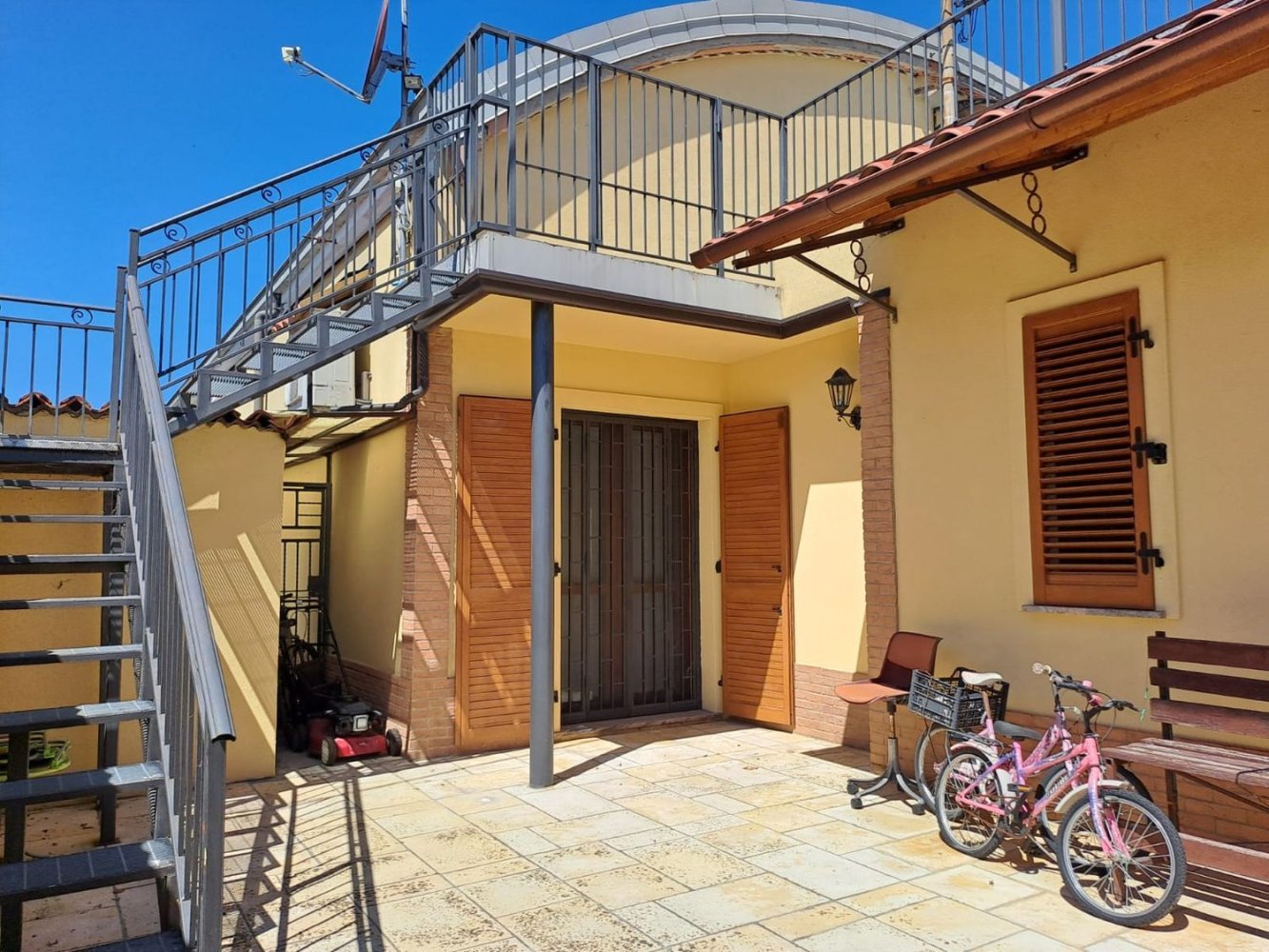 Entrepôt à Treviglio, Italy 1000m² No. 364740