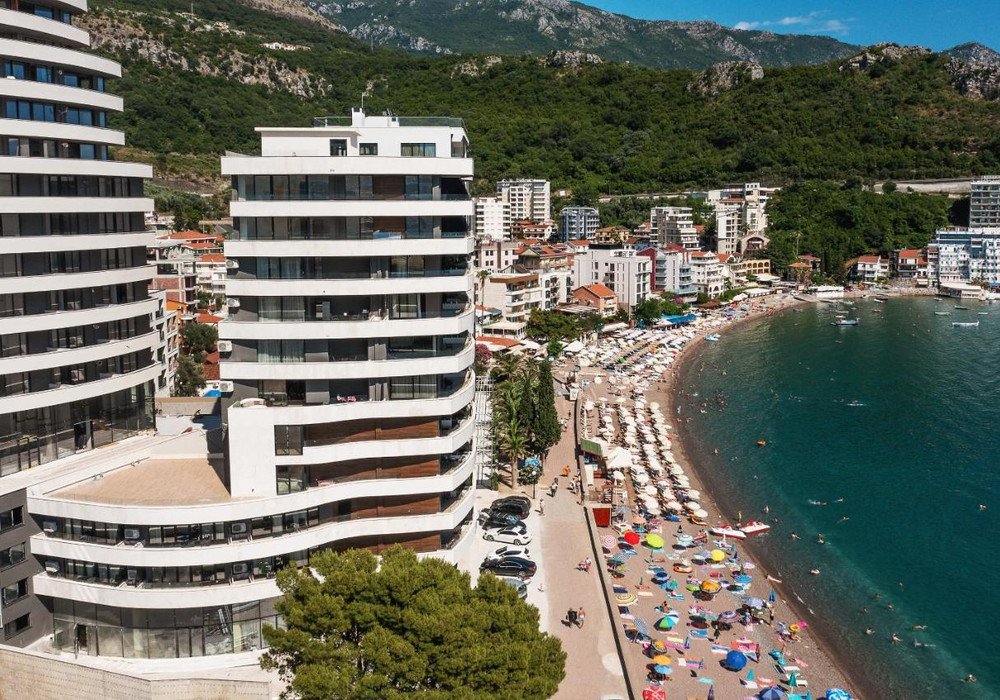 72m² Apartment in Budva, Montenegro No. 1794