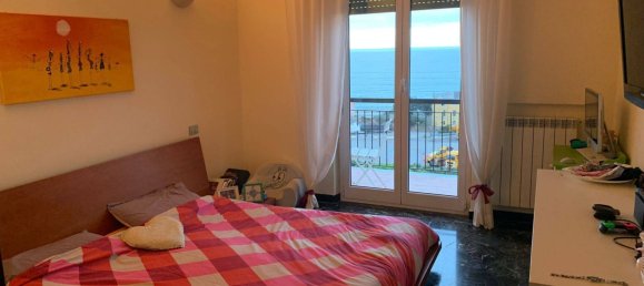 5 rooms Apartment in Savona, Italy No. 110980 6