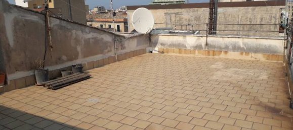 4 rooms Apartment in Palermo, Italy No. 253180 7