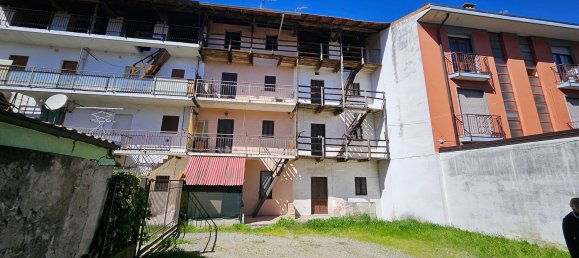 Edifício em Borgomanero, Italy 180 m² N.º 133863 14