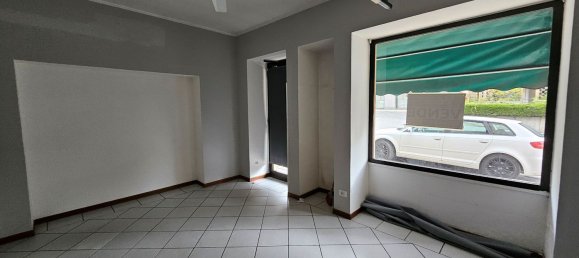 Edifício em Borgomanero, Italy 180 m² N.º 133863 8