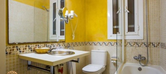 3600m² Hotel in Barcelona, Spain No. 330 9