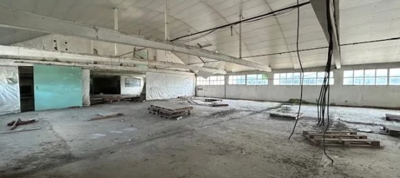 Oficina en Hommes, France 3000 m² No. 262537 5