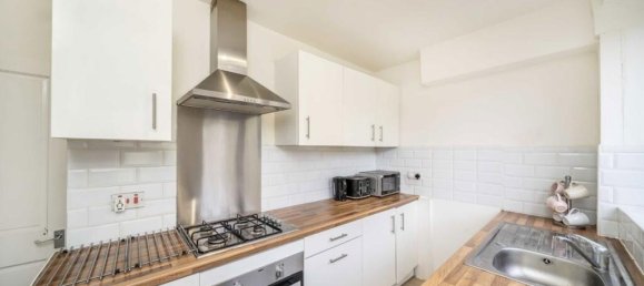 3 bedrooms House in Ealing, United Kingdom No. 5782 3