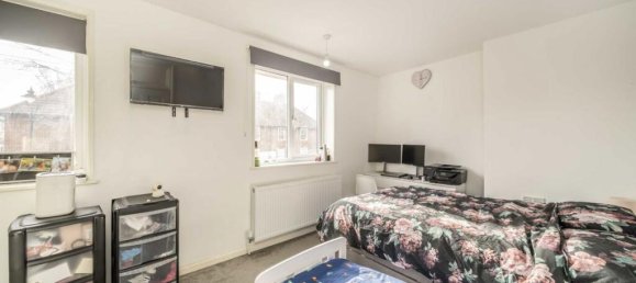 3 bedrooms House in Ealing, United Kingdom No. 5782 5