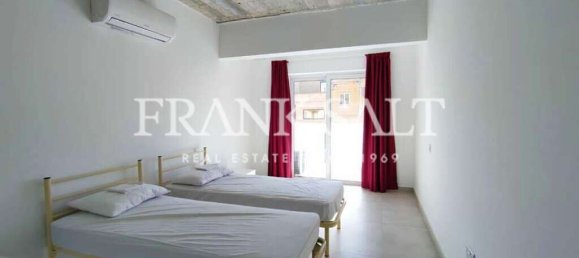 2 bedrooms Penthouse in Swieqi, Malta No. 6795 5