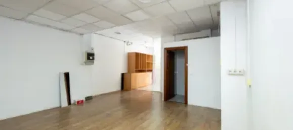 44m² Commercial property in Granada, Spain No. 181184 12