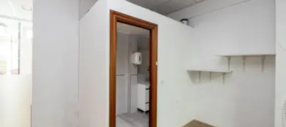 44m² Commercial property in Granada, Spain No. 181184 2