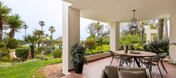 4 bedrooms Apartment in Estepona, Spain No. 4626 3