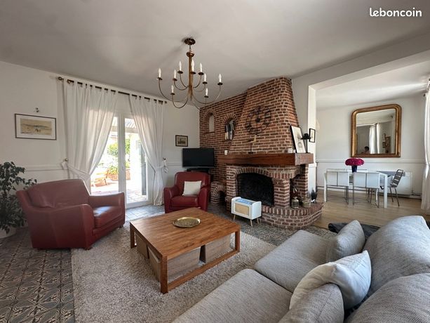 Casa de 4 dormitorios en Plouvain, France No. 312999